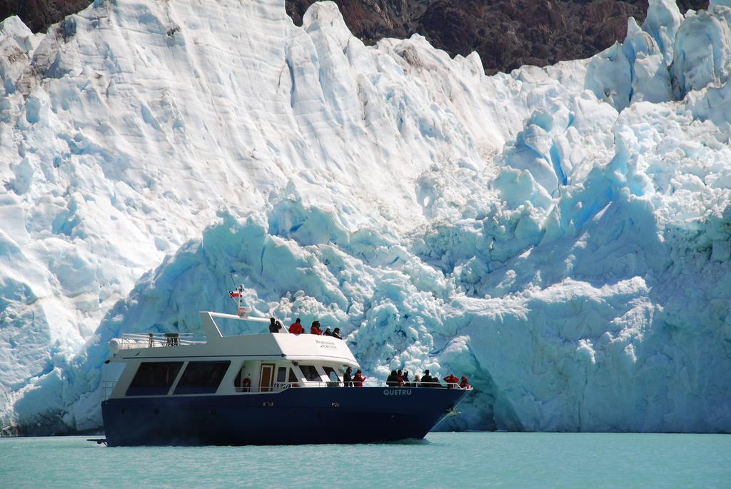 Robinson Crusoe Deep Patagonia Villa Villa O'Higgins Bagian luar foto